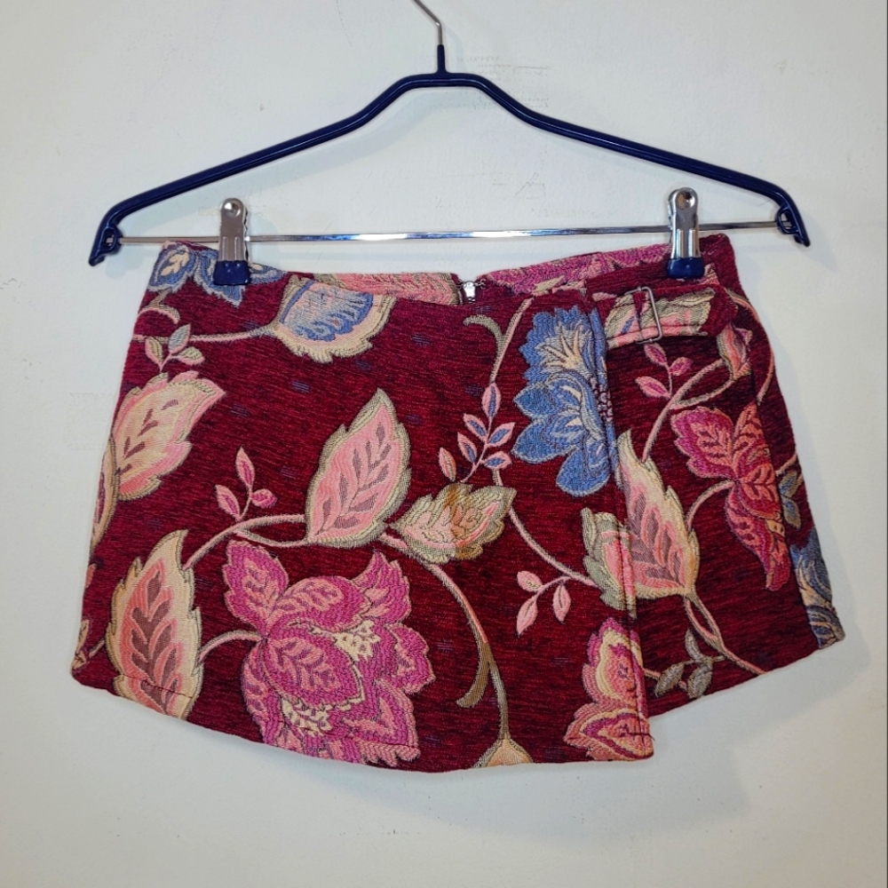 F21 skort